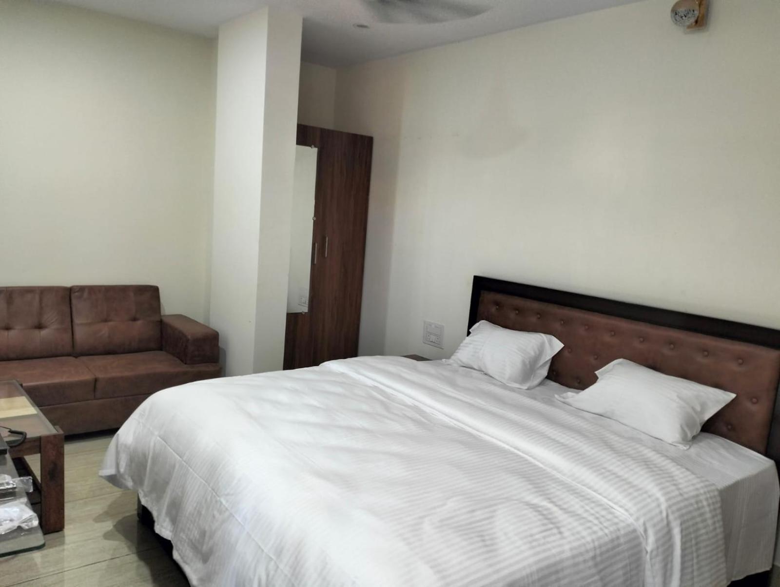 Amma Inn Elegance Suites And Apartments Mysore Esterno foto