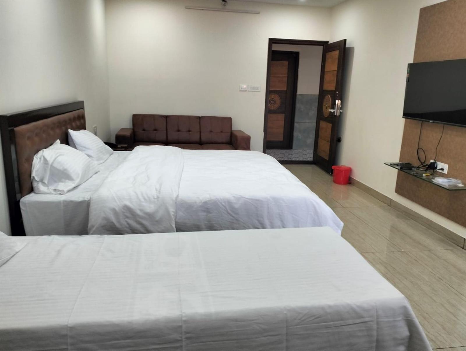 Amma Inn Elegance Suites And Apartments Mysore Esterno foto